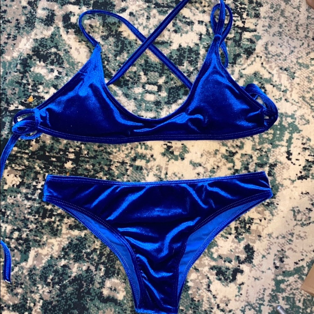 Blue velvet bikini. So similar to triangl